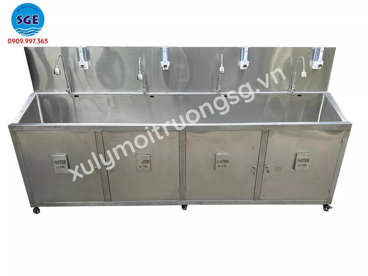 Bồn rửa tay y tế hoạt động dựa trên cơ chế cảm biến tự động hoặc cơ chế cơ học