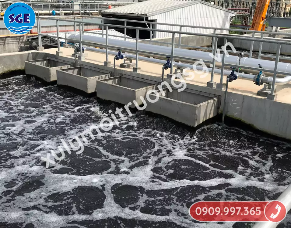 Bể điều hòa đóng vai trò quan trọng trong việc ổn định lưu lượng và chất lượng nước thải