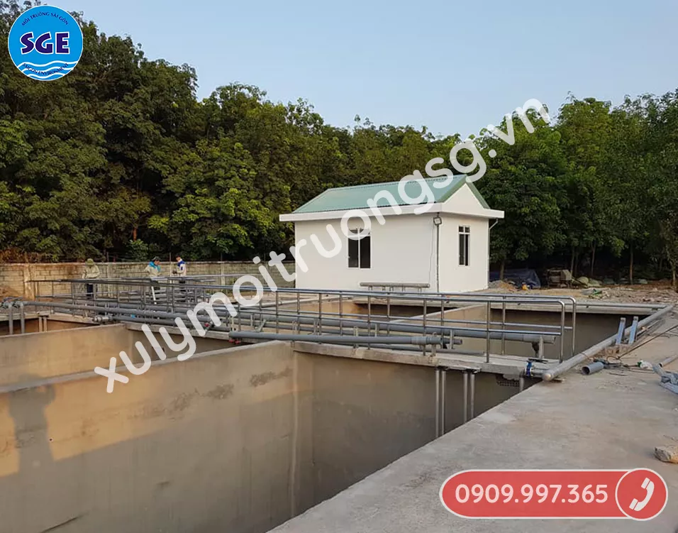 Môi Trường Sài Gòn SGE là đơn vị chuyên thiết kế, thi công hệ thống xử lý nước thải khu công nghiệp